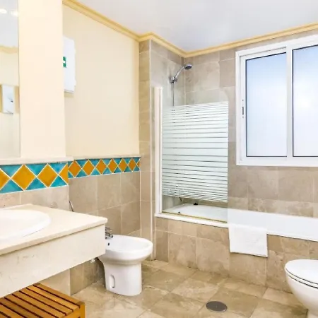 Apartamento 374 *